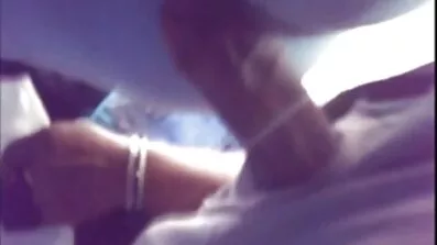 Amatör sex med smal brunett var av misstag läckt ut dejten xxx på Internet