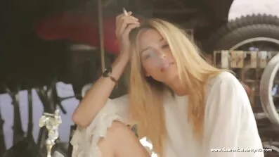 Män har en kvinnor xxx Gangbang sw