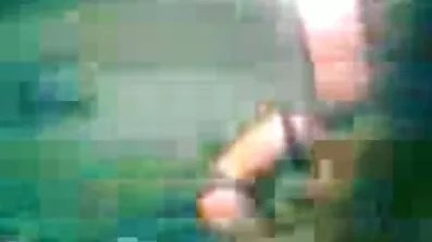 Mulatt uppdateras i poolen svensk porn video och kallade grannen att knulla på gården