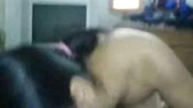 Stor kuk i röda underkläder knullar kändis xxx med sin älskare på gården