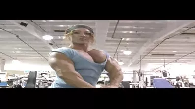 Milf med silikon bröst visade all passion på porr unga xxx gjutning