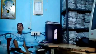 Mannen lämnade svensk xxx jobbet tidigt för att knulla den magra frun så snart som möjligt