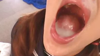 Långa Ben mamma sätter fitta fri pornografi på stor kuk av lycklig kille