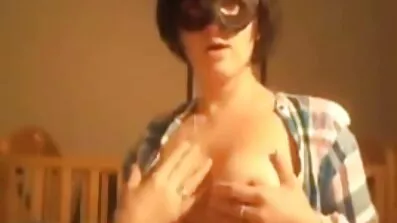 Maskerad svart snubbe stora bröst porr knullar knubbig Blond hårt i Rakad Fitta