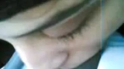 Vacker brunett fick free porr sin pojkvän kuk till frukost