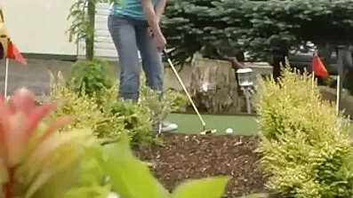 Killen knullade flickans bästa ridskolan xxx vän eftersom hon inte kunde motstå hennes vackra kropp