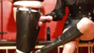 Den ingefära idrottsman rätt i klassen ville knulla med svensk onlyfans porr coach