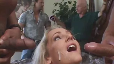 Latinamerikansk öppnade en porr gratis mobil porr blogg och hade sex med en neger