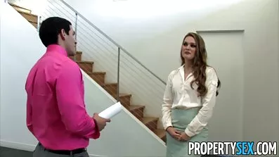 Koreansk tjej efter skärning gav killen sin kuk i hennes flicka xxx vagina