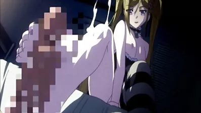 Pigan slickar chefens asshole och gör honom knulla i free porr röven