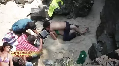 Välvårdad Milf zara zentio porr började behaga sin älskare för sex I Fitta