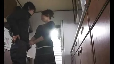 Student par att ha sex på stora bröst porr jobbintervju för att bli porrstjärnor