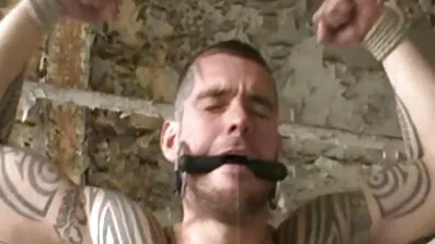 Systrar med lesbisk Grupp Sex fitta xxx med vibrator