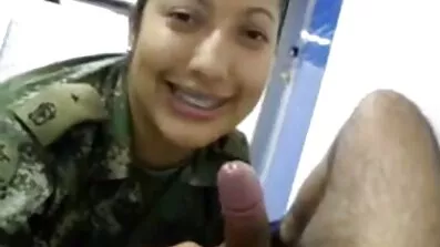 Hanrej brudgummen klockor Anal svensk mamma xxx Otrogen Brud i limo