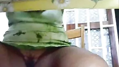 Sportig blond knullad med dubbel Penetration med coach och hans gravid xxx vän